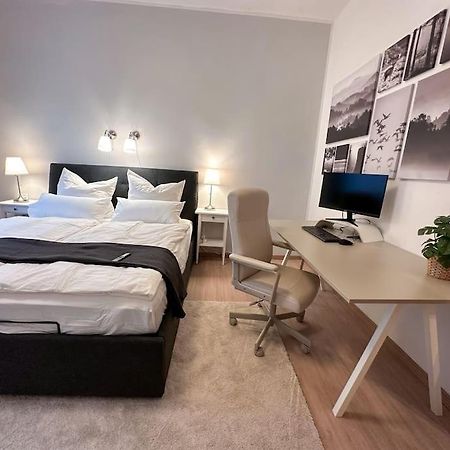 Modern City Apt. -With 2 Tv, Netflix And Work Desk Essen Esterno foto