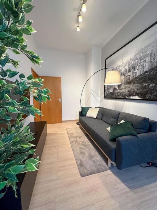 Modern City Apt. -With 2 Tv, Netflix And Work Desk Essen Esterno foto